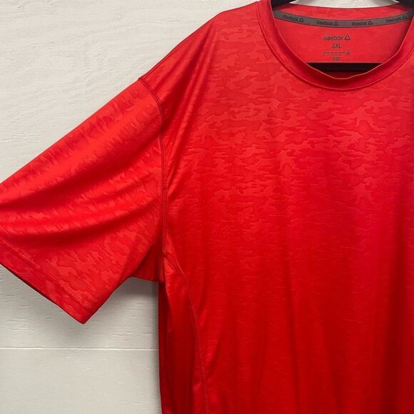 Reebok Men's Active Speedwick Relaxed Soft Knit T-Shirt with Hidden Pocket, Size - Picture 2 of 8